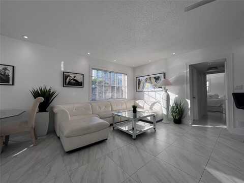 601 SE 5th Ct, Fort Lauderdale, FL 33301