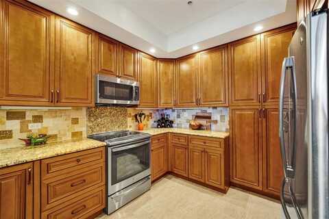 2617 NE 14th Ave, Wilton Manors, FL 33334