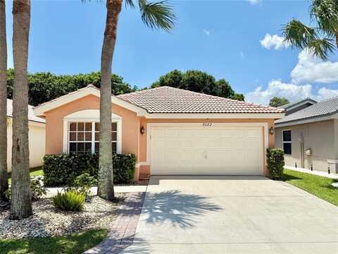 8082 Tortuga Ln, Boynton Beach, FL 33436