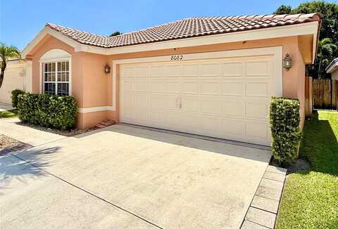 8082 Tortuga Ln, Boynton Beach, FL 33436