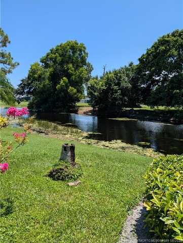 6250 SE Tory Place, Hobe Sound, FL 33455