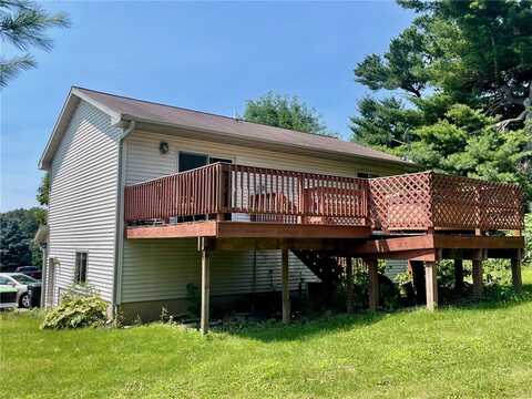 903 28th Avenue N, Menomonie, WI 54751