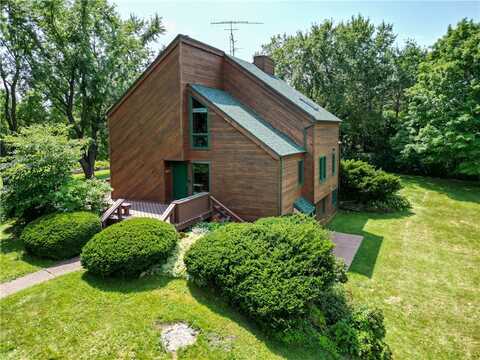 1515 Deerfield Road, Eau Claire, WI 54701