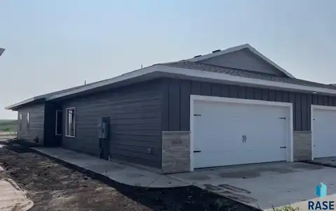 3500 S Heather Ave, Sioux Falls, SD 57106
