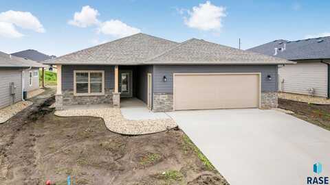 2408 E Brek St, Brandon, SD 57005