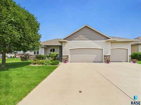 2304 S Canyon Ave, Sioux Falls, SD 57110