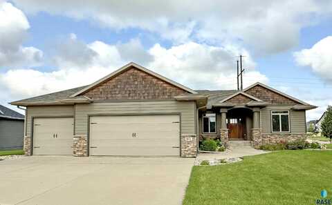 801 S Torrey Pine Ln, Sioux Falls, SD 57110