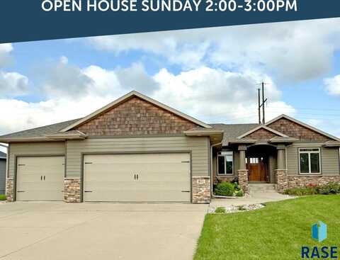 801 S Torrey Pine Ln, Sioux Falls, SD 57110