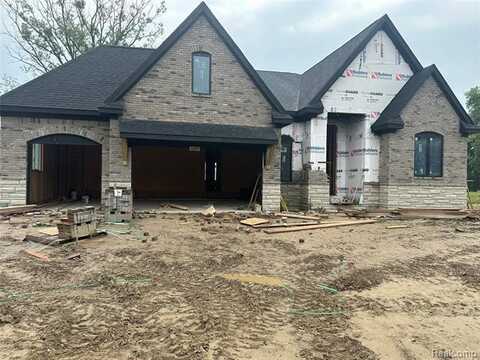 57192 Meadowridge Drive, Washington, MI 48094