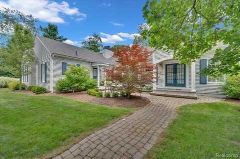 4815 Mill Creek Court, Rochester, MI 48306