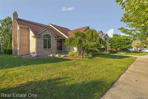 13987 Glenwood Drive, Shelby, MI 48315