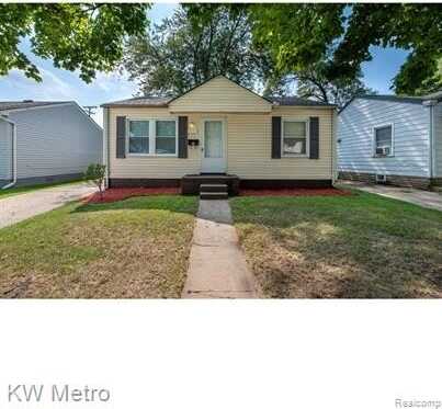 11330 Chalmers Avenue, Warren, MI 48089