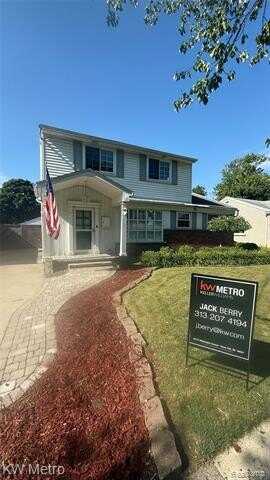 22948 Lingemann Street, Saint Clair Shores, MI 48080