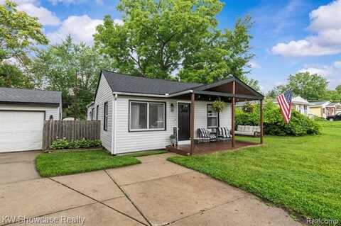 2850 Oldsmobile Avenue, Waterford, MI 48328