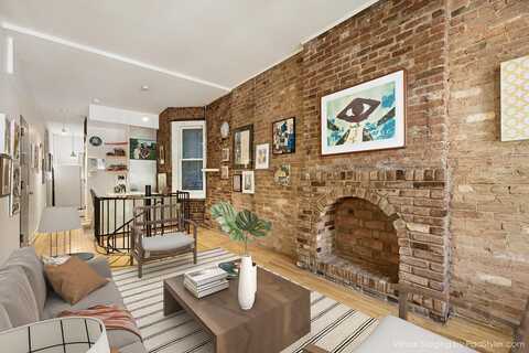 335 West 21st Street F/E, New York, NY 10011