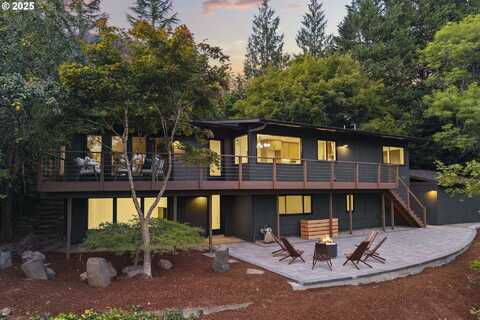 1525 SW Martha ST, Portland, OR 97239