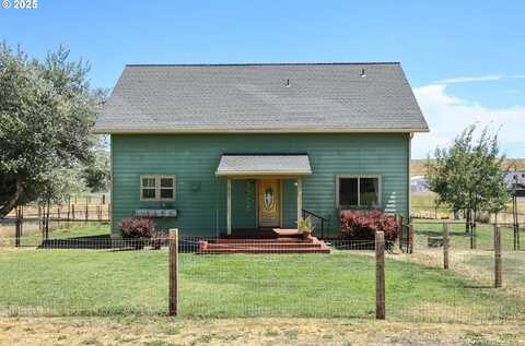 505 SW FOURTH ST, Grass Valley, OR 97029