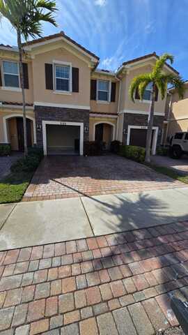5122 Ashley River Road, West Palm Beach, FL 33417