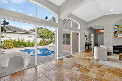 5381 Oakmont Village Circle, Lake Worth, FL 33463
