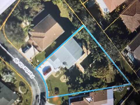 1103 Fairfax Circle W, Boynton Beach, FL 33436