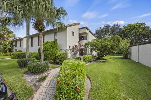 9713 N New River Canal Road, Plantation, FL 33324