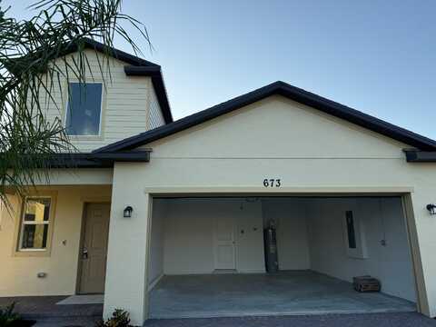 673 Carlyle Way, Fort Pierce, FL 34947