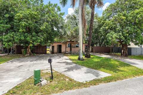 13480 SW 6th Court, Davie, FL 33325