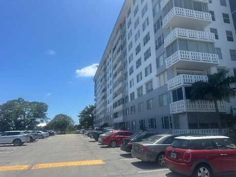 4350 Hillcrest Drive, Hollywood, FL 33021