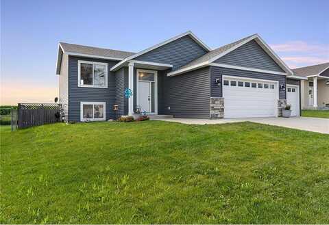 210 Whitetail Lane, Kenyon, MN 55946
