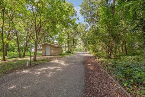 123 Lake Avenue E, Gaylord, MN 55334