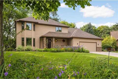 4711 White Oak Court, Eagan, MN 55122