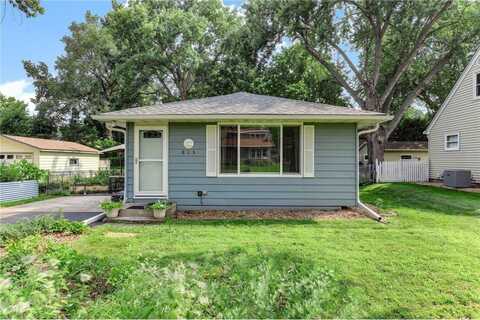 815 9th Street W, Hastings, MN 55033