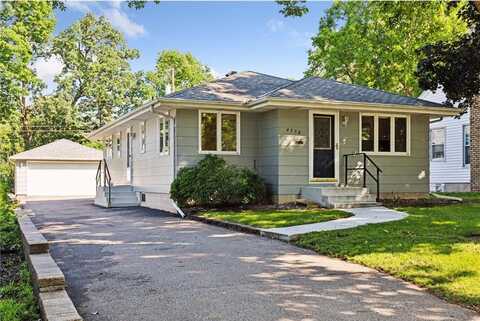 4330 43rd Avenue N, Robbinsdale, MN 55422