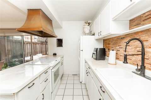 6371 Barrie Road, Edina, MN 55435