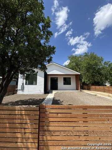 105 Forrest, San Antonio, TX 78204