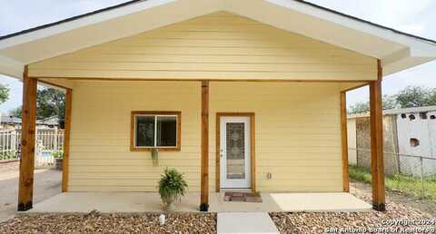 710 W BAETZ BLVD, San Antonio, TX 78221