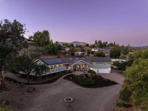 9844 Lorraine Ridge Trail, El Cajon, CA 92021