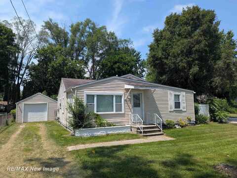 4212 Pineport, Saginaw, MI 48601