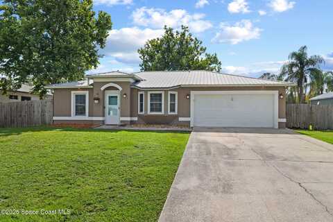 831 Tejon Avenue SW, Palm Bay, FL 32908