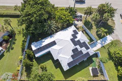 104 W Osceola Lane, Cocoa Beach, FL 32931
