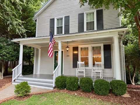304 Second Avenue, Farmville, VA 23901