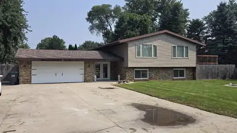 2307 E Lorena Drive, Beloit, WI 53511