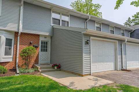 32 Whitcomb Circle, Madison, WI 53711