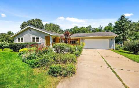 6322 Stonybrook Trace, Sun Prairie, WI 53590