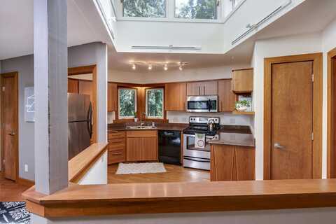 6002 Hammersley Road, Madison, WI 53711