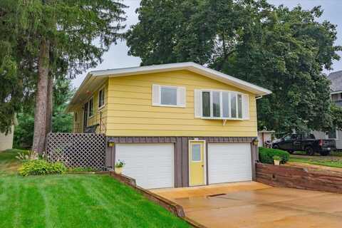 1530 Center Street, Black Earth, WI 53515