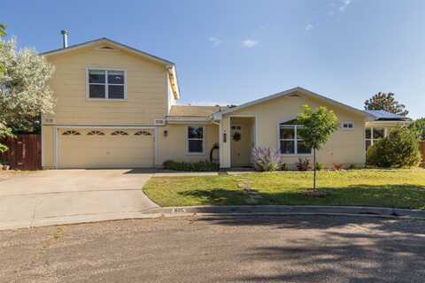 805 Tiffany Court, Los Alamos, NM 87544