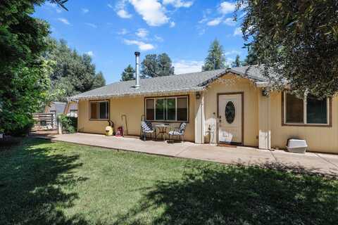 19816 1st Street, Cottonwood, CA 96022