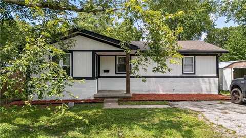 630 W Cross Street, Austin, IN 47102