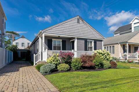 204 N Kenyon Ave, Margate City, NJ 08403